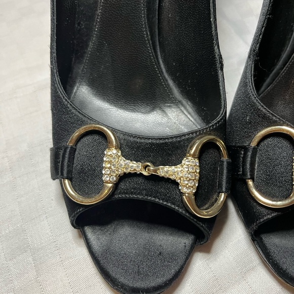 Gucci black satin, crystal horsebit peep toe pumps. - Picture 5 of 7